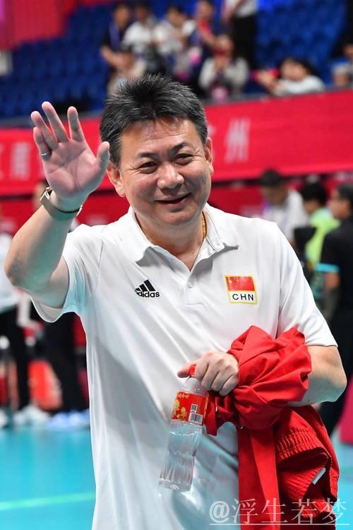 重返上海女排执教23年后,蔡斌:专注过程方能收获成功 重返上海女排执教23年后,蔡斌:专注过程方能收获成功